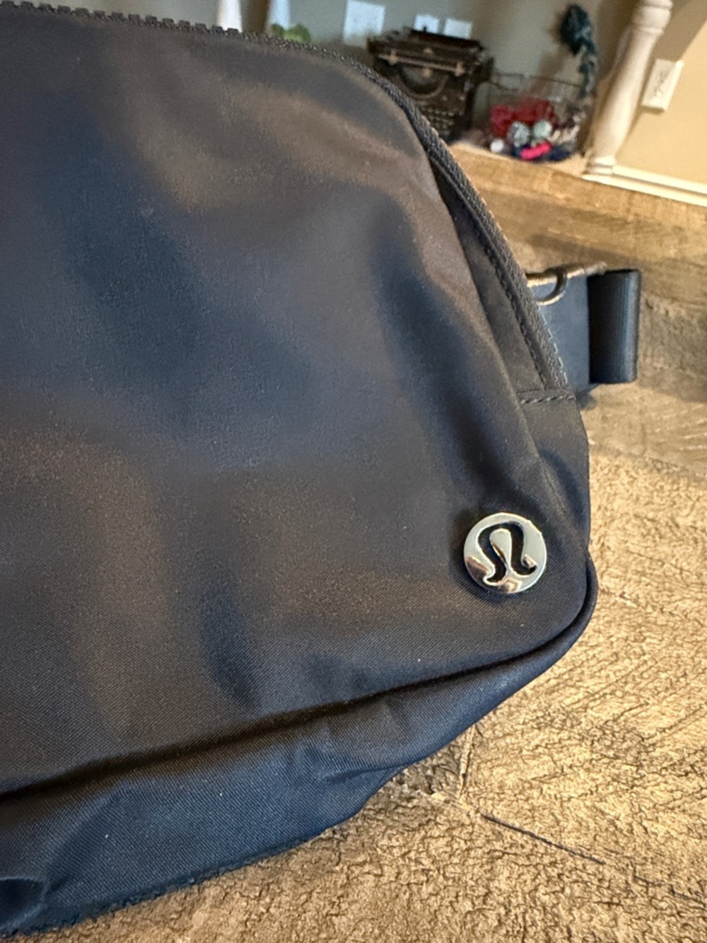 lululemon athletica Black Belt Bag - Picture 3 of 8